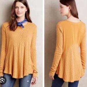 2/$30 Left of Center Lagenlook Scoop Neck Top M